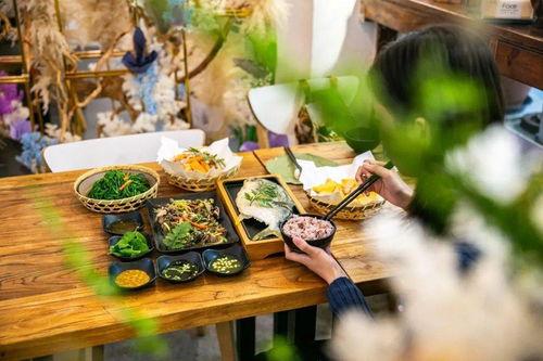 花店吃瓜视频,揭秘花店日常趣事  第1张